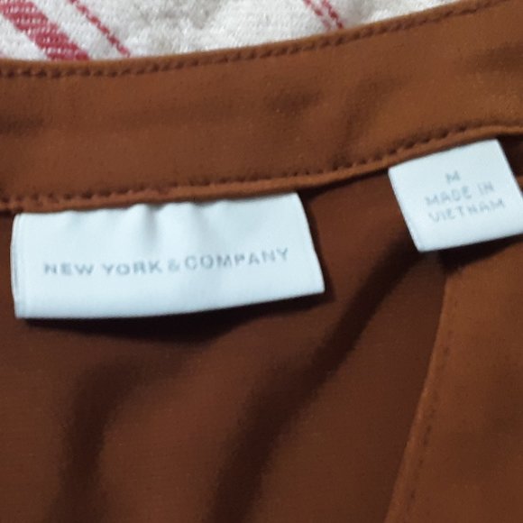 GUC New York & Company Sleeveless top SZ M - Picture 2 of 5